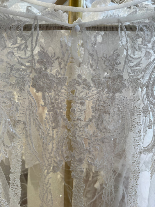 Cape Pronovias
